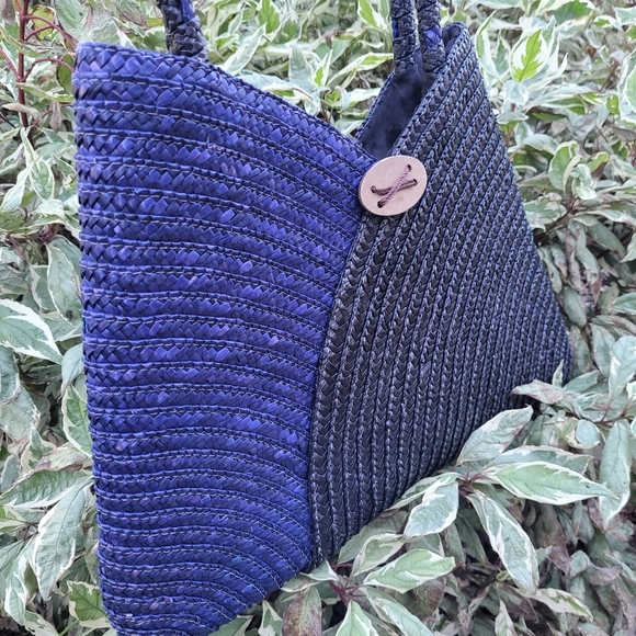 Artsy, unique blue and black woven handbag - Picture 2 of 5